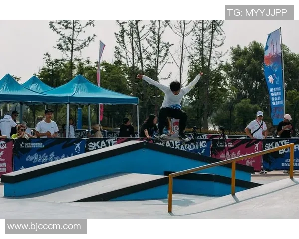 深圳街舞队在滑板精英赛中的力量展现与精彩表现分析